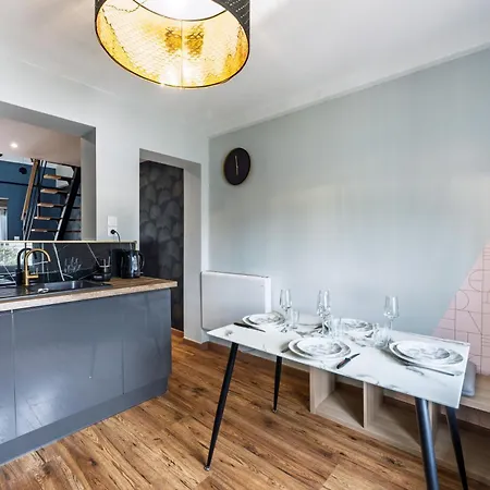 Apartament Calme/ Confortable / Esthetique / Centre-ville