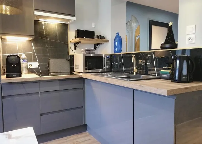 Appartement Calme/ Confortable / Esthétique / Centre-ville *